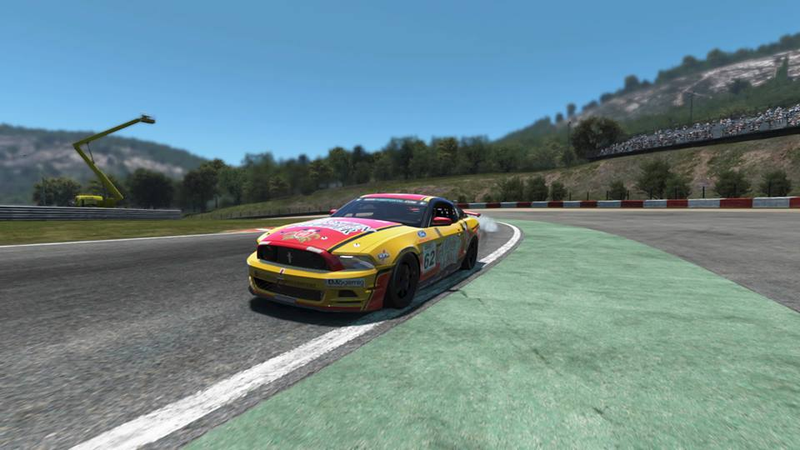 Illustration for article titled Any Of Y'all Play Project Cars On PS4?